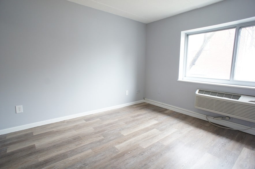 9 Mott Ave, Norwalk, CT for lease - Building Photo - Image 3 of 16
