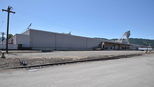 More details for 9930 N Burgard Way, Portland, OR - Industrial for Lease