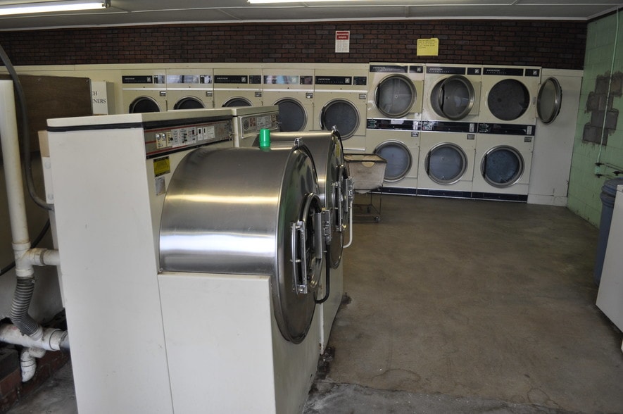 600 E Manning St, Marion, SC for sale - Building Photo - Image 3 of 9