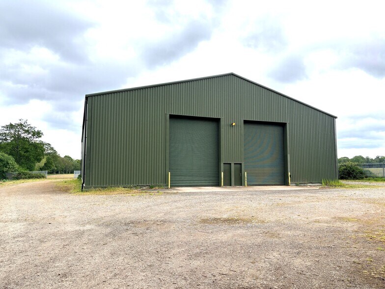 Forest Rd, Wokingham à louer - Photo du bâtiment - Image 1 de 1