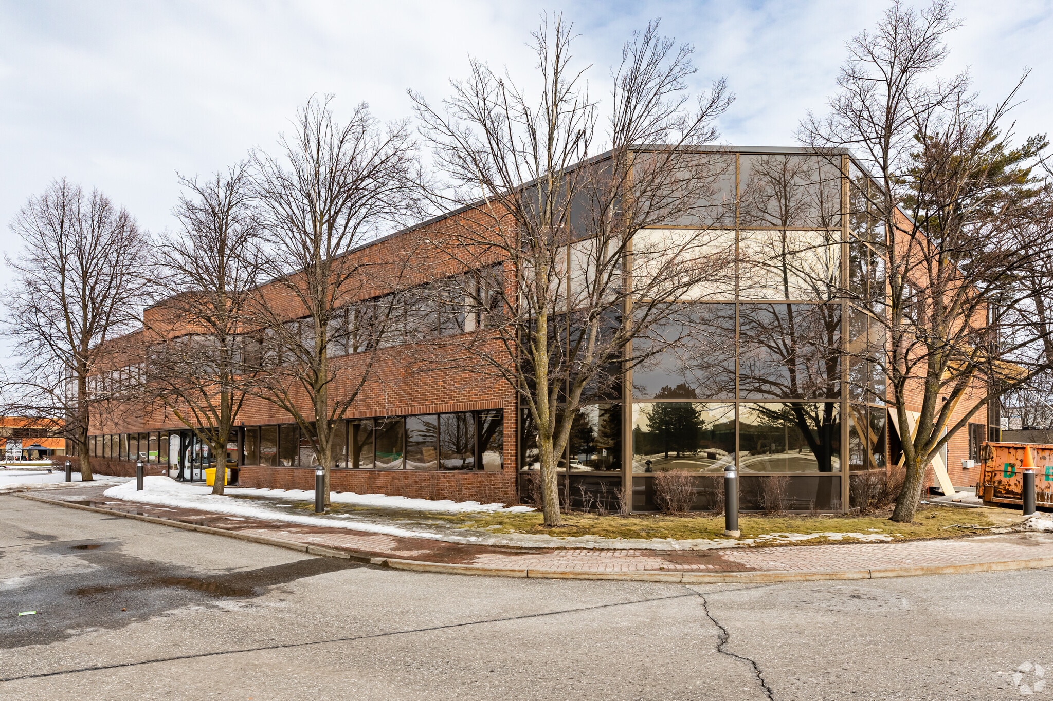 9 Auriga Dr, Ottawa, ON for sale Primary Photo- Image 1 of 1