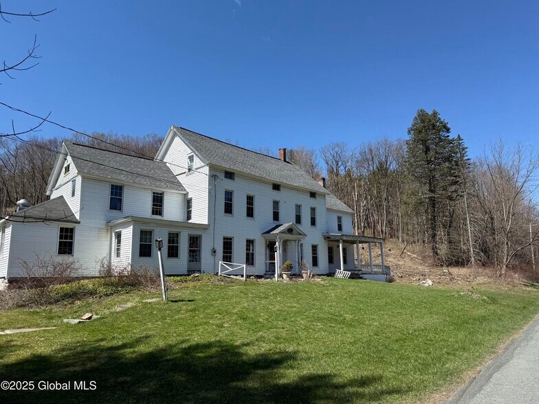 17971 State Route 22, Berlin, NY à vendre - Photo du bâtiment - Image 2 de 12