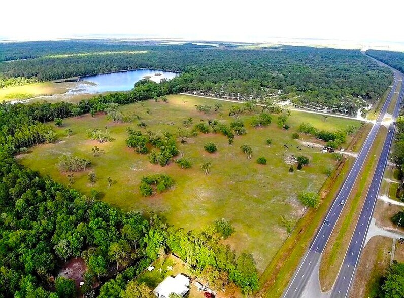 25345 E Colonial Dr, Christmas, FL à vendre - Photo du bâtiment - Image 3 de 14