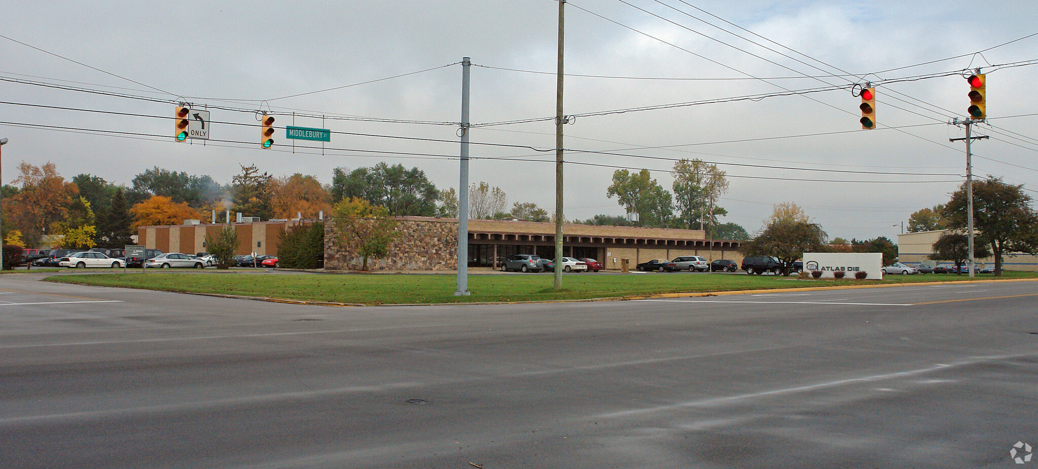 2000 Middlebury St, Elkhart, IN à louer Photo du bâtiment- Image 1 de 7