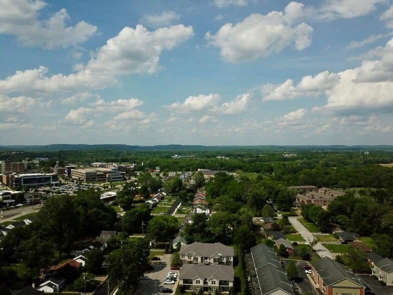 602 Fairdale Ave, Bowling Green, KY for sale - Building Photo - Image 2 of 12