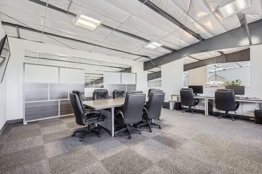 955 Merchant Ct, Windsor, CO à vendre - Photo du bâtiment - Image 3 de 13