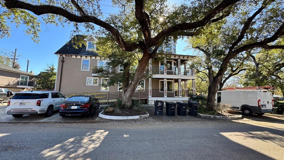 446 Heights Blvd, Houston, TX à louer - Photo du bâtiment - Image 2 de 21