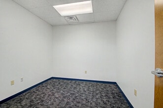 7301 Georgetown Rd, Indianapolis, IN for lease Interior Photo- Image 1 of 5