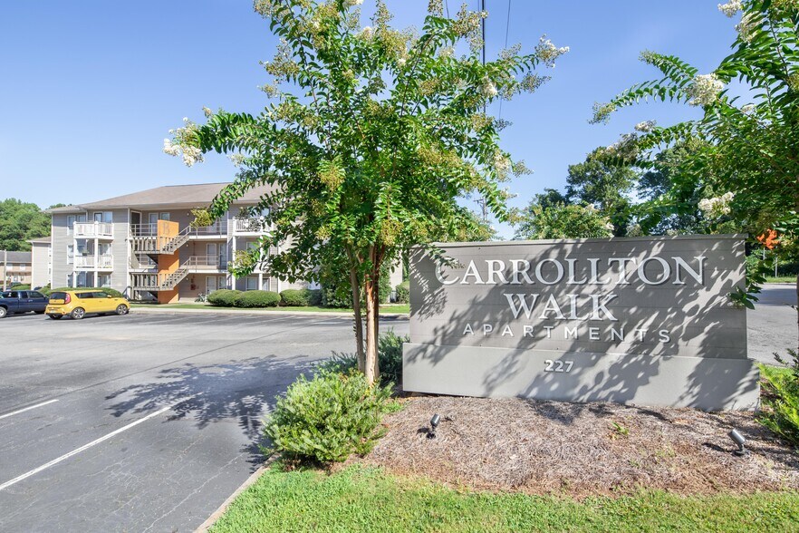 227 Brumbelow Rd, Carrollton, GA à vendre - Photo du bâtiment - Image 2 de 23