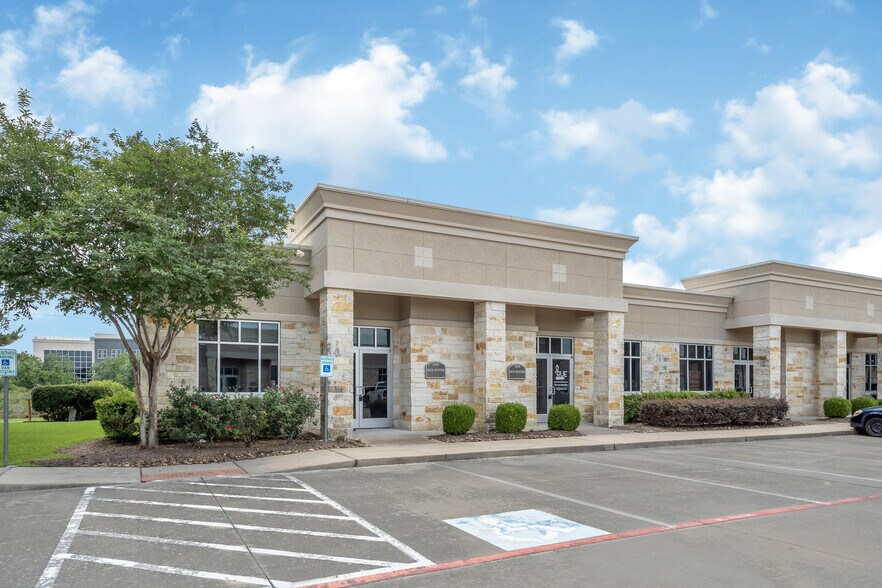 440 Cobia Dr, Katy, TX à vendre - Photo du bâtiment - Image 3 de 40