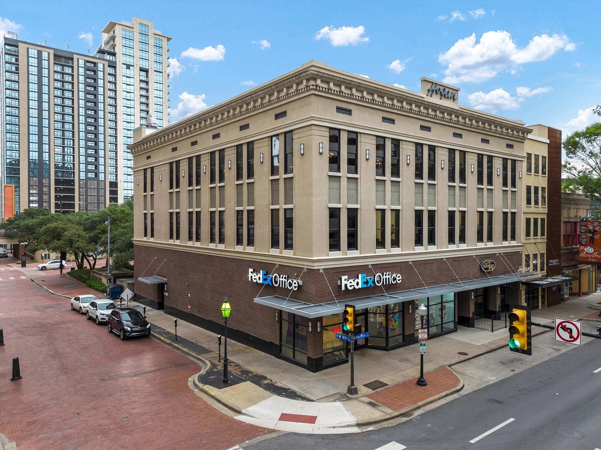 901 Houston St, Fort Worth, TX for lease Building Photo- Image 1 of 14