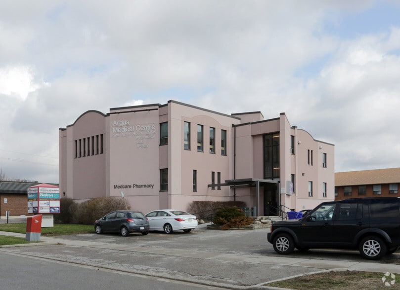 581 Argus Rd, Oakville, ON for lease - Primary Photo - Image 1 of 2