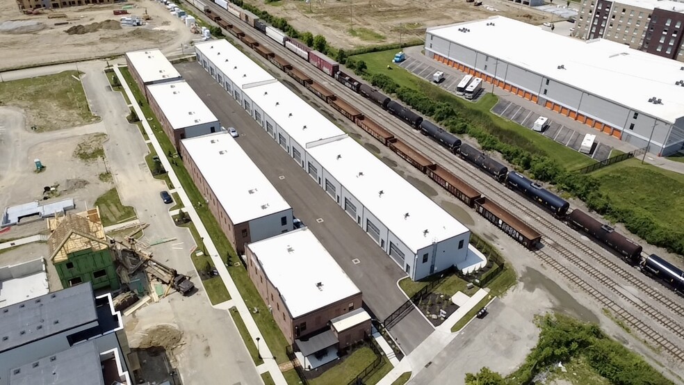 4477 34th Ave, Cincinnati, OH for lease - Building Photo - Image 3 of 20