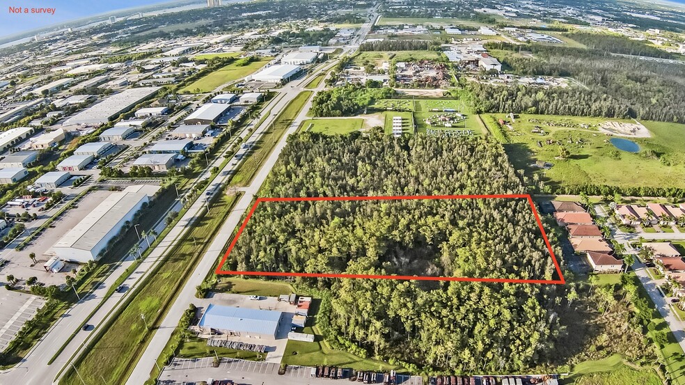 3870 Veronica S. Shoemaker Blvd, Fort Myers, FL for sale - Building Photo - Image 2 of 4