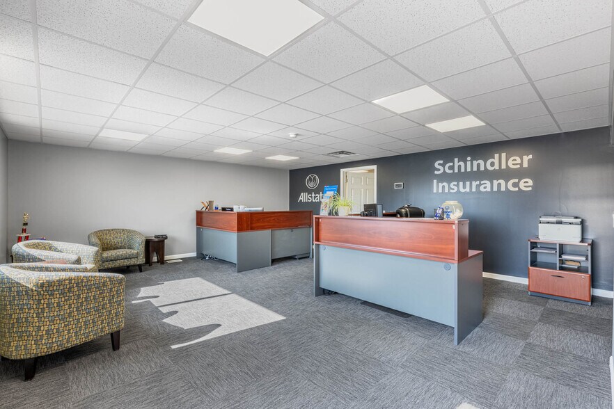 725 S Dixie Dr, Vandalia, OH à vendre - Photo du bâtiment - Image 2 de 19