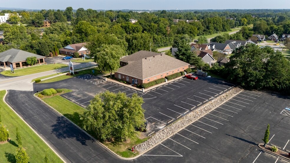 71 Mack Walters Rd, Shelbyville, KY for sale - Building Photo - Image 1 of 22