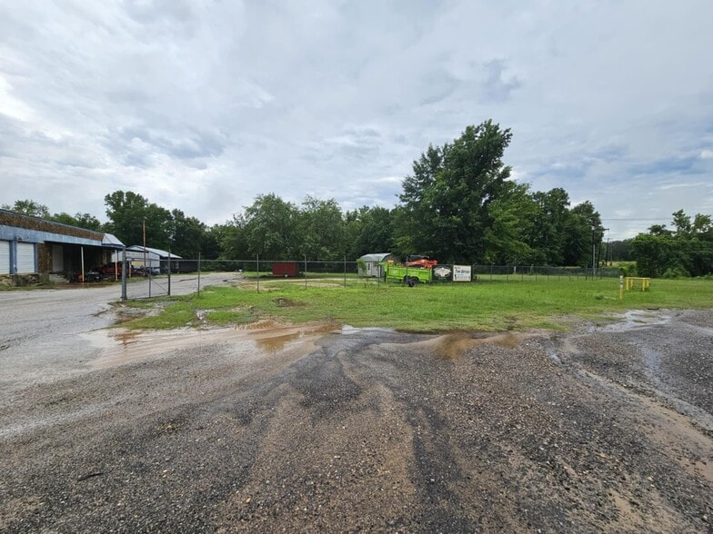 1420 E Palestine Ave, Palestine, TX à vendre - Photo du bâtiment - Image 2 de 50