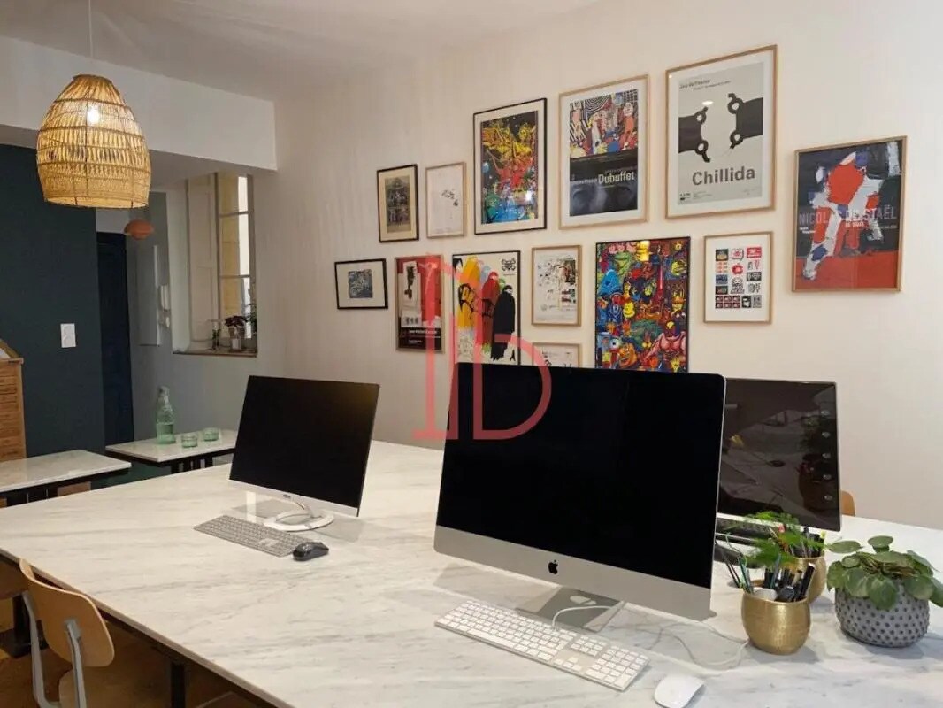 Office in Bordeaux for lease Interior Photo- Image 1 of 5