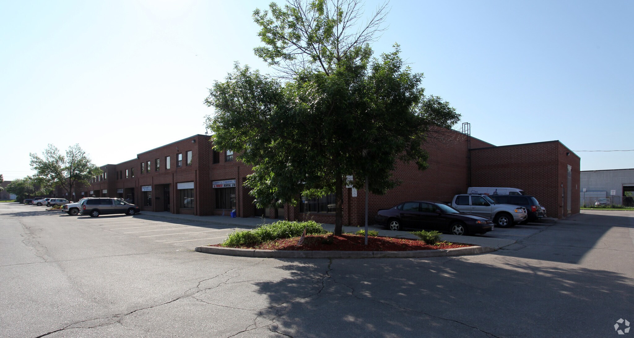 244 Brockport Dr, Toronto, ON à vendre Photo principale- Image 1 de 1