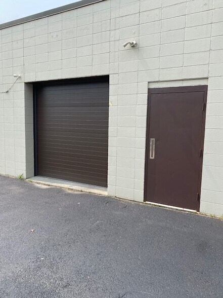 15 Enterprise Ln, Smithfield, RI à louer - Photo du bâtiment - Image 1 de 2