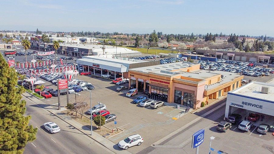 5262 N Blackstone Ave, Fresno, CA for sale - Building Photo - Image 1 of 20