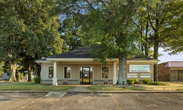 316 W Tyler Ave, West Memphis, AR à louer Photo du bâtiment- Image 1 de 1