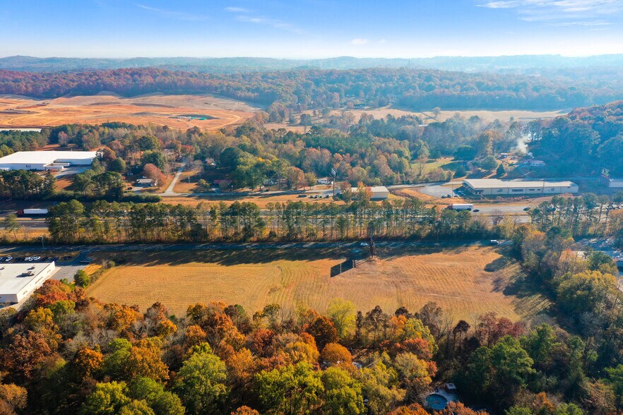 909 Curtis Parkway Southeast, Calhoun, GA à vendre - Photo du bâtiment - Image 2 de 13