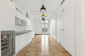 38 Avenue De L'Opera, Paris for lease Interior Photo- Image 1 of 14