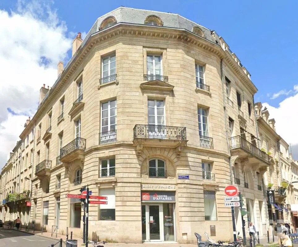 Office in Bordeaux for lease Building Photo- Image 1 of 15