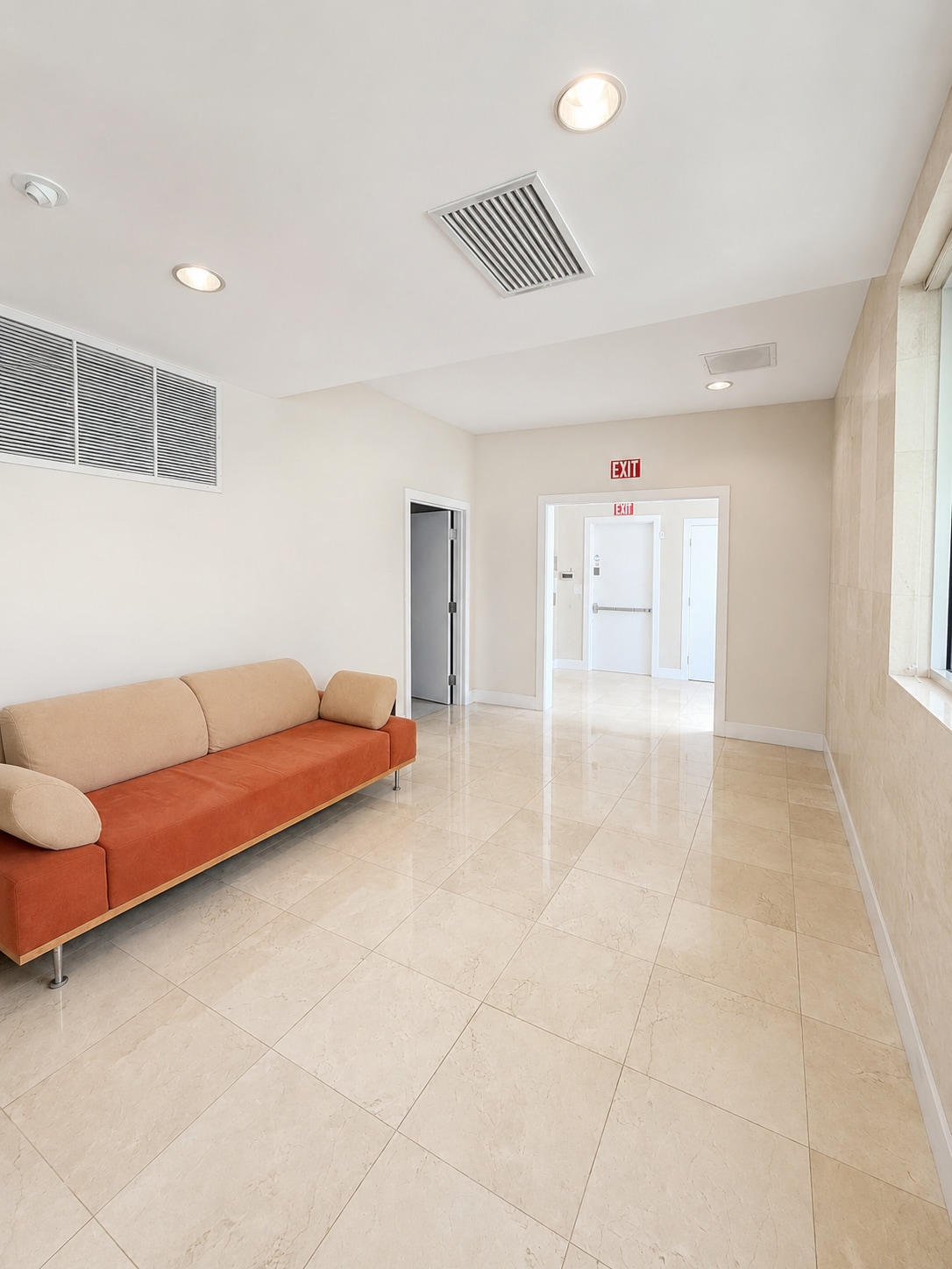 201 N Ocean Dr, Hollywood, FL for lease Interior Photo- Image 1 of 9