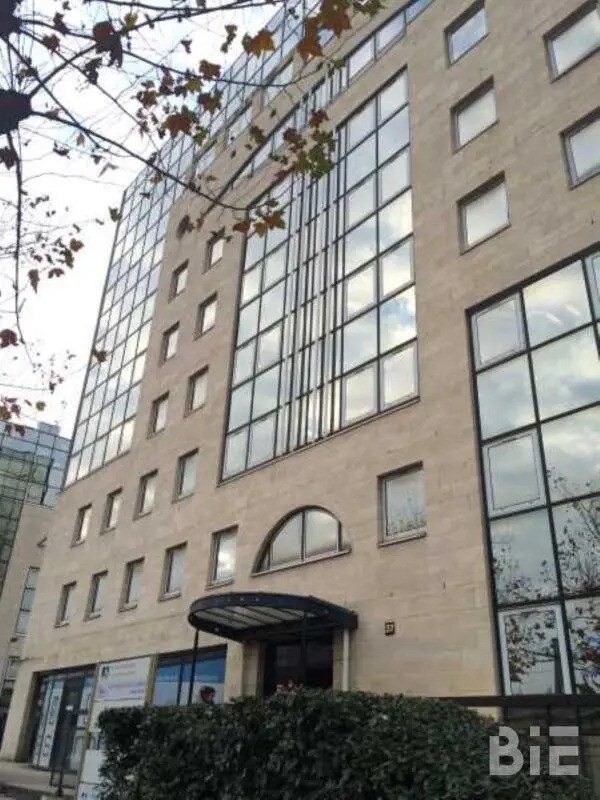 Bureau dans Bordeaux à louer Photo du bâtiment- Image 1 de 3