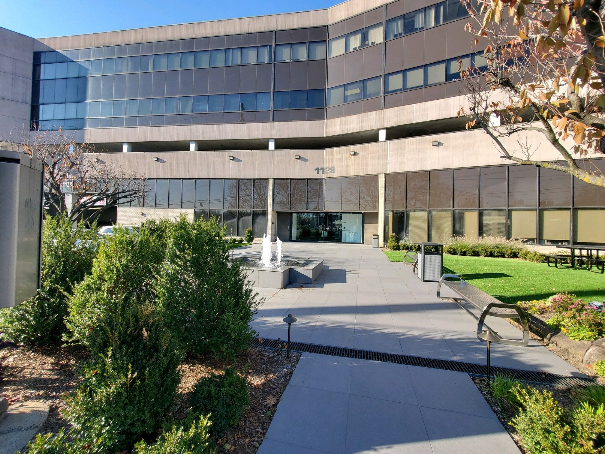 1129 Northern Blvd, Manhasset, NY for lease Building Photo- Image 1 of 11