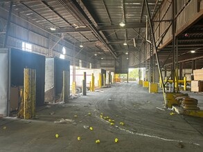5200 Comly St, Philadelphia, PA for lease Interior Photo- Image 2 of 5