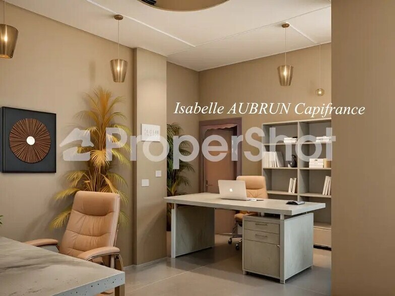 Retail in Grenoble for sale - Building Photo - Image 2 of 3