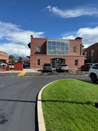 Plus de détails pour 105 Edwards Village Blvd, Edwards, CO - Commerce de détail à vendre