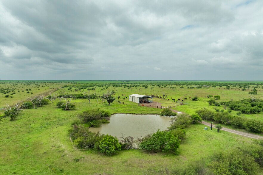 1038 FM 1360, Woodsboro, TX à vendre - Photo du bâtiment - Image 1 de 29