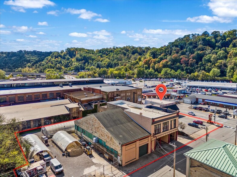 414 7th Ave, Beaver Falls, PA à louer - Photo du bâtiment - Image 2 de 16