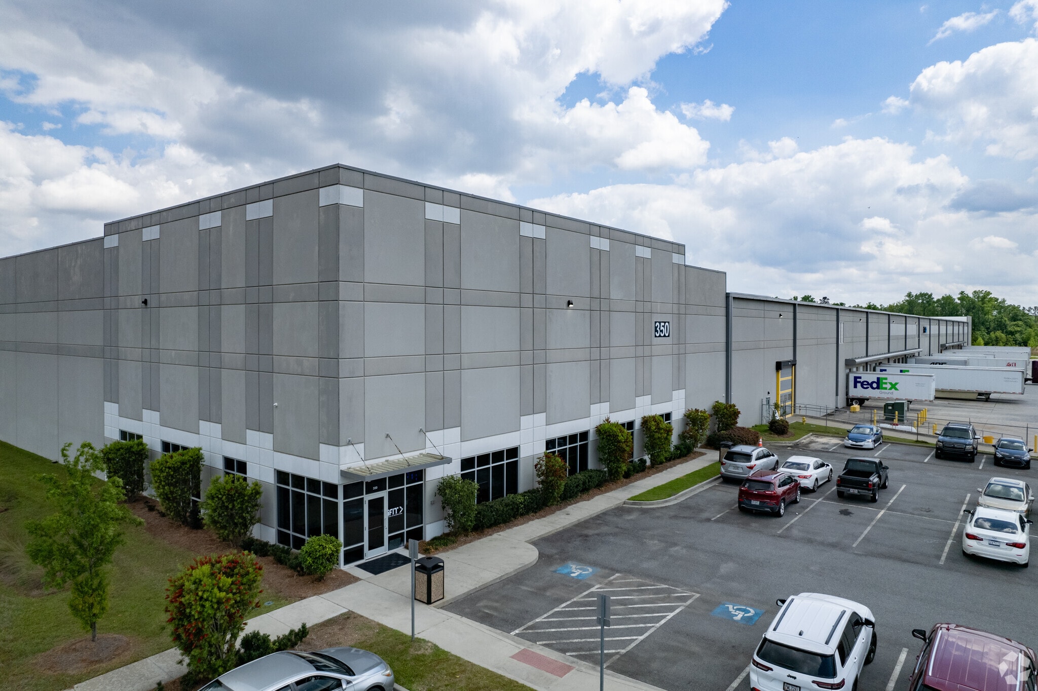 350 Morgan Lakes Industrial Blvd, Pooler, GA for lease Primary Photo- Image 1 of 12