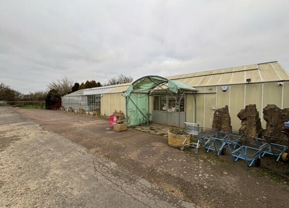 Bedford Rd, Newport Pagnell for lease Primary Photo- Image 1 of 14