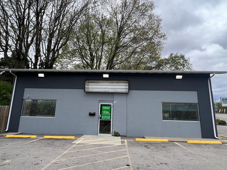 3790 E William Street Rd, Decatur, IL for lease - Building Photo - Image 1 of 8