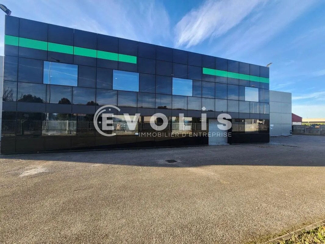 4 Rue Des Alpes, Vaulx-en-Velin for lease Building Photo- Image 1 of 9