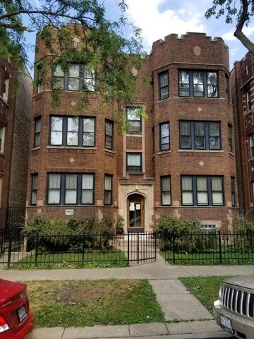 8123 S Maryland Ave, Chicago, IL à vendre - Photo du bâtiment - Image 2 de 6