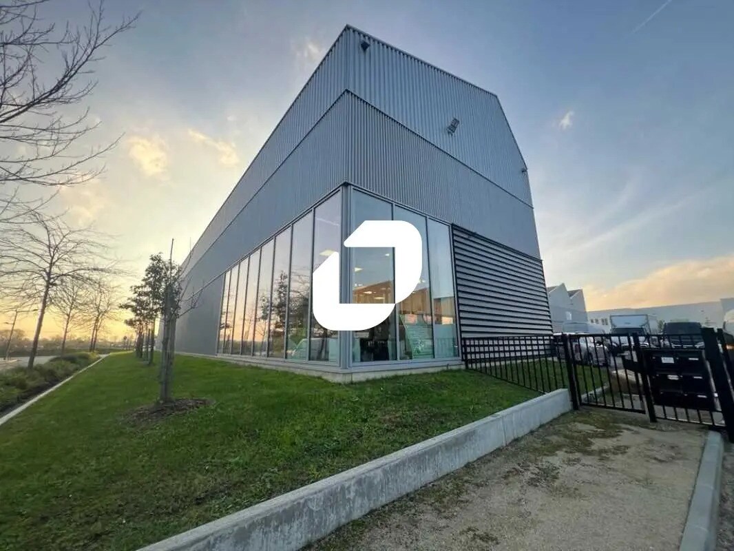 Flex in Massy for sale Building Photo- Image 1 of 17