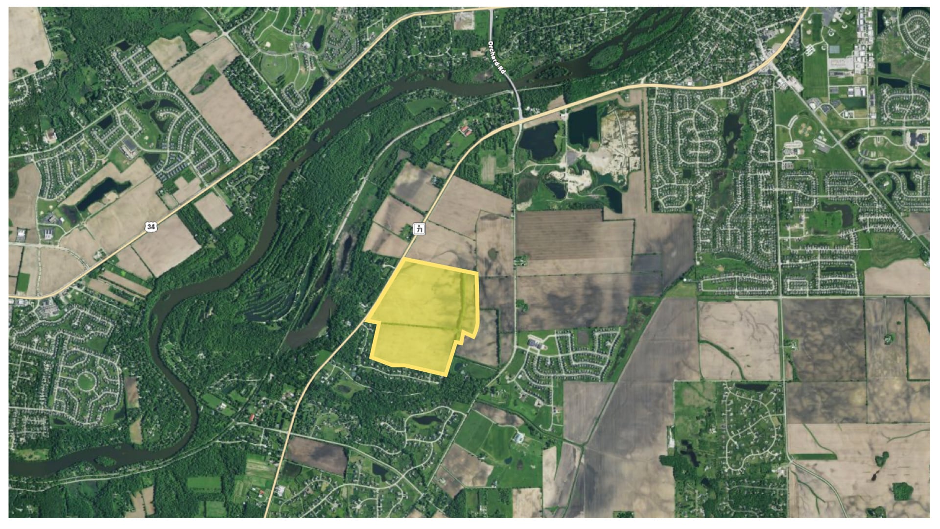 212± AC On Route 71, Oswego, IL à vendre Aérien- Image 1 de 4