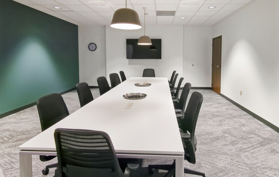 1408 Fort Crook Rd, Bellevue, NE for lease - Lobby - Image 3 of 25