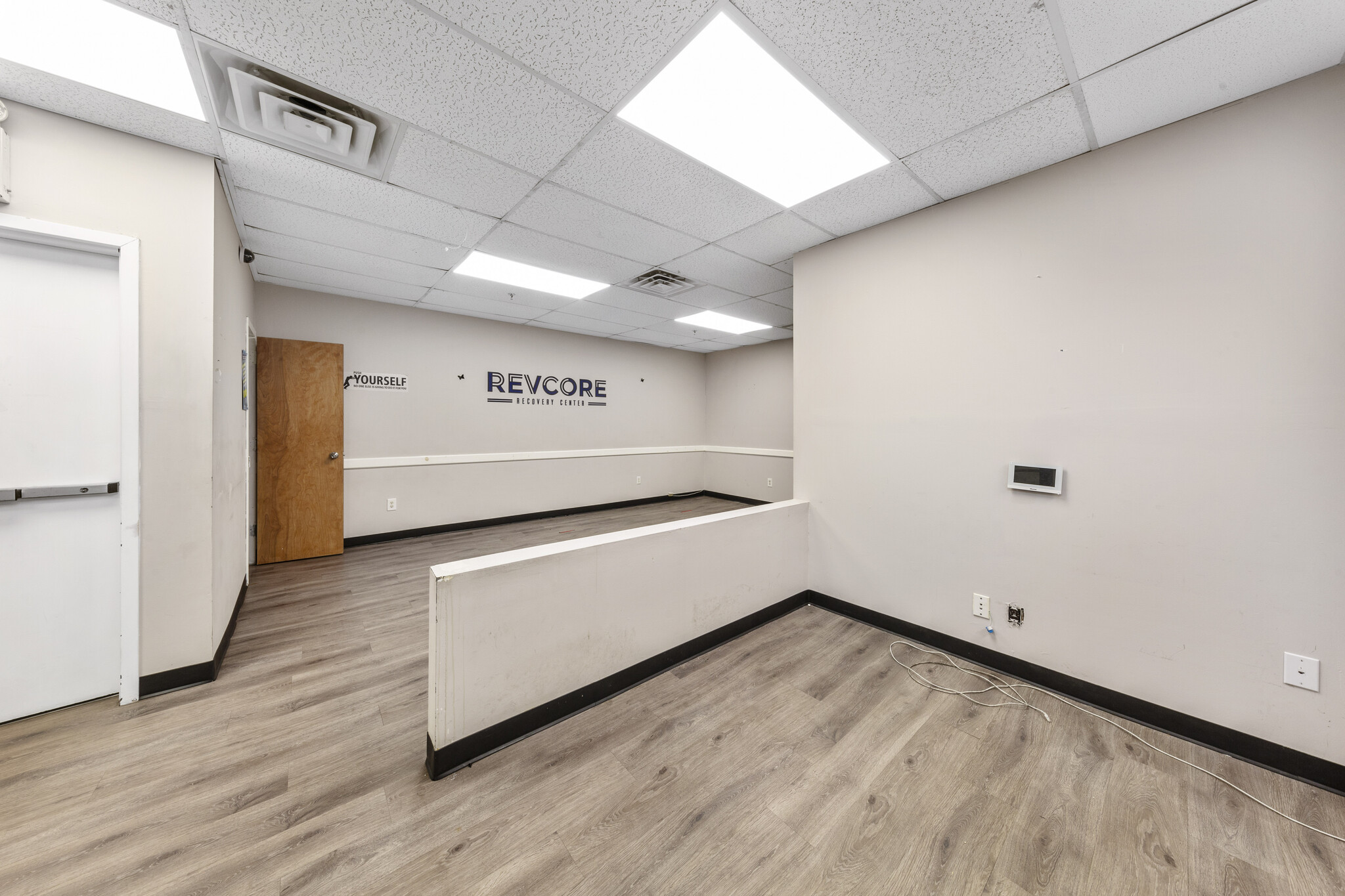 3720-3722 74th St, Jackson Heights, NY for lease Interior Photo- Image 1 of 11