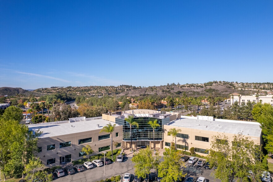 22342 Avenida Empresa, Rancho Santa Margarita, CA for lease - Building Photo - Image 3 of 6