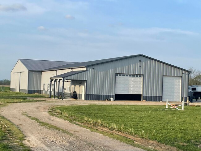 Plus de détails pour 7361 Zane Trail Rd, Circleville, OH - Sports et divertissement à vendre