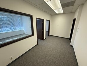 845 Oak Grove Ave, Menlo Park, CA for lease Interior Photo- Image 1 of 9