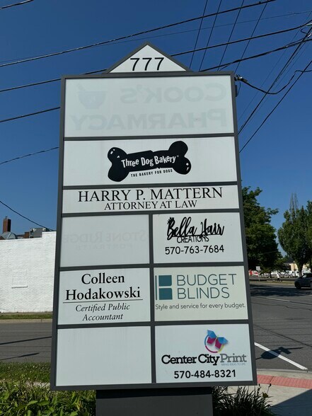 777 Wyoming Ave, Kingston, PA à louer - Photo du bâtiment - Image 2 de 3